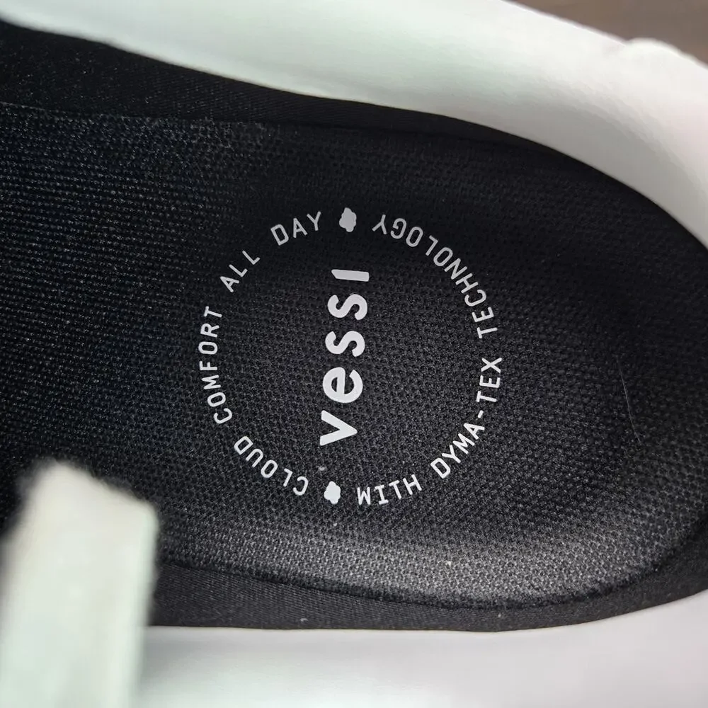 Vessi Soho Sneaker Womens Size 5 Waterproof Shoes Casual Ivory White LE